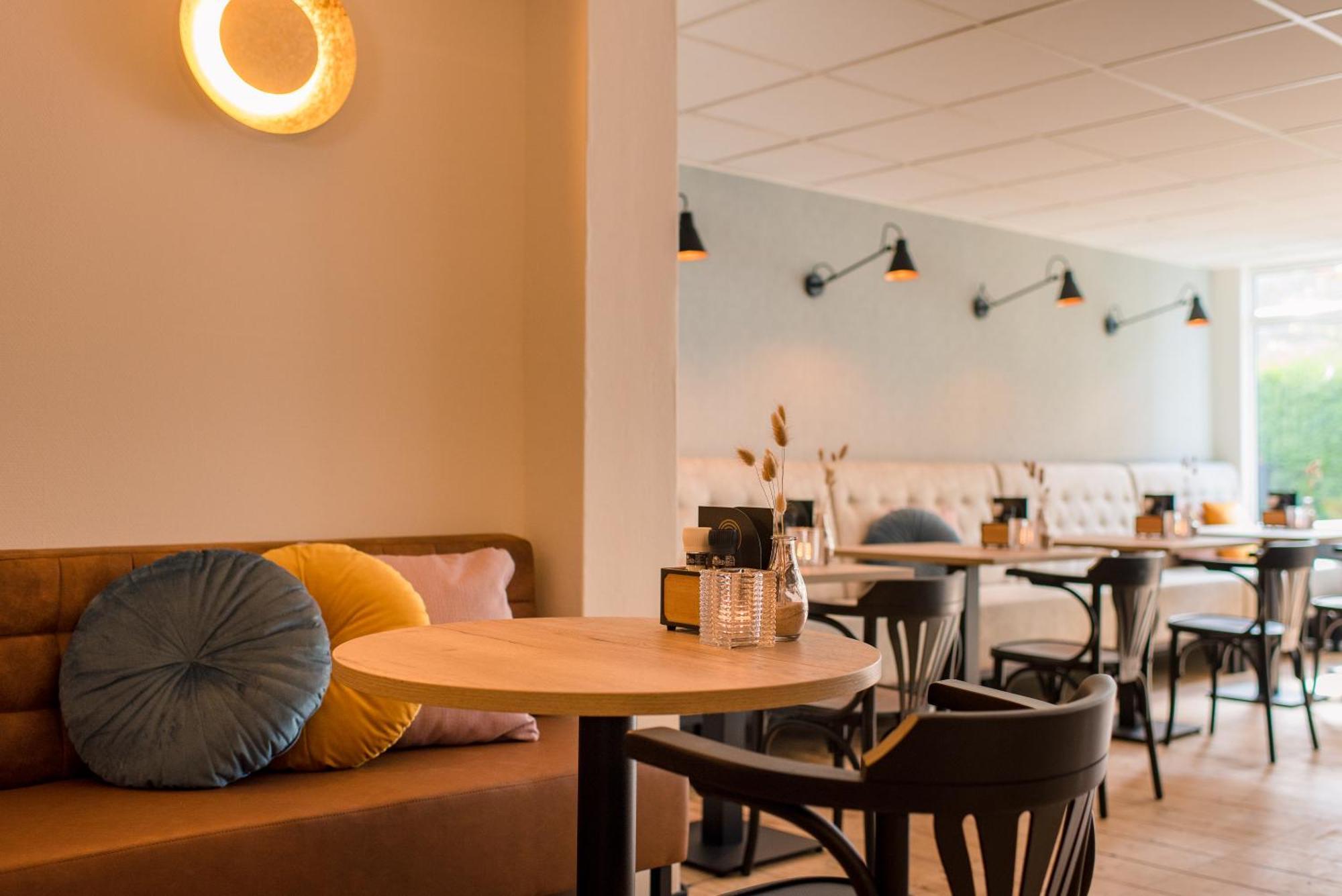 Hotel-Restaurant De Walvisvaarder Hollum  Luaran gambar